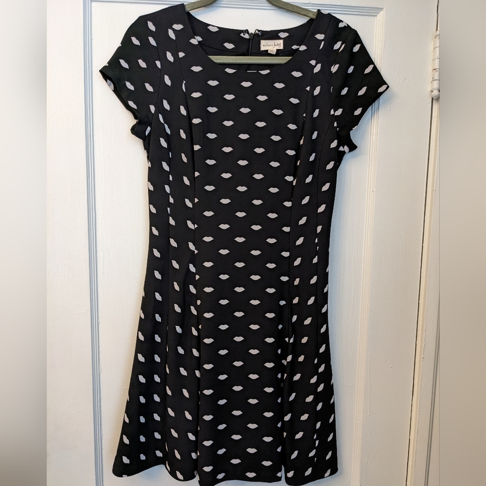 Maison Jules Artsy Lips Dress Sz. Medium